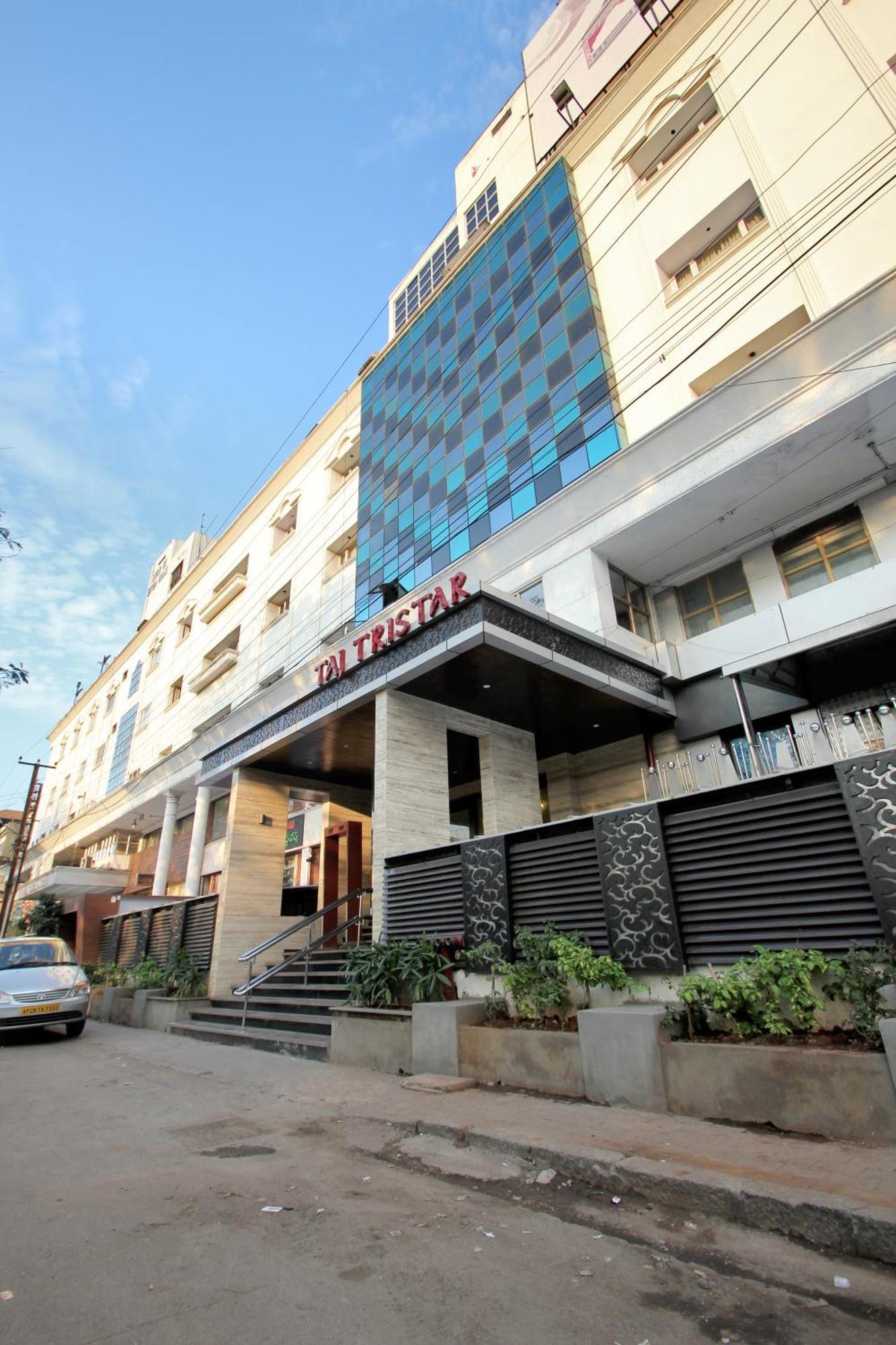 Taj Tristar Hotell Hyderabad Eksteriør bilde